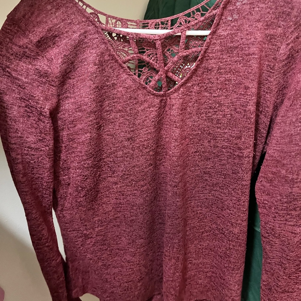 Long sleeve with Lacey back